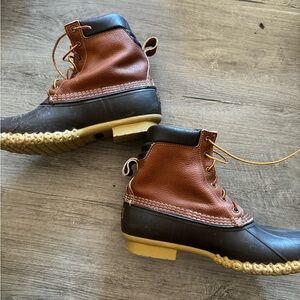 Men’s size 11 Medium Bean Boots